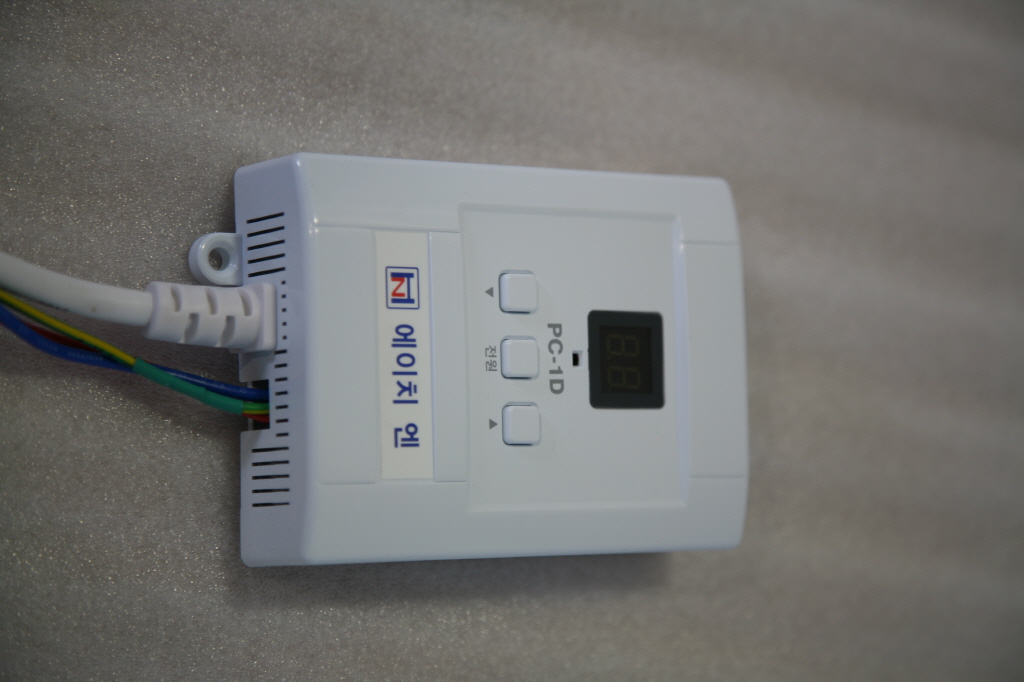 2950055133_89ZePLU6_8eb1bb7eb0e6bd6d9b8d55068d7a985616a32308.JPG 이미지크게보기